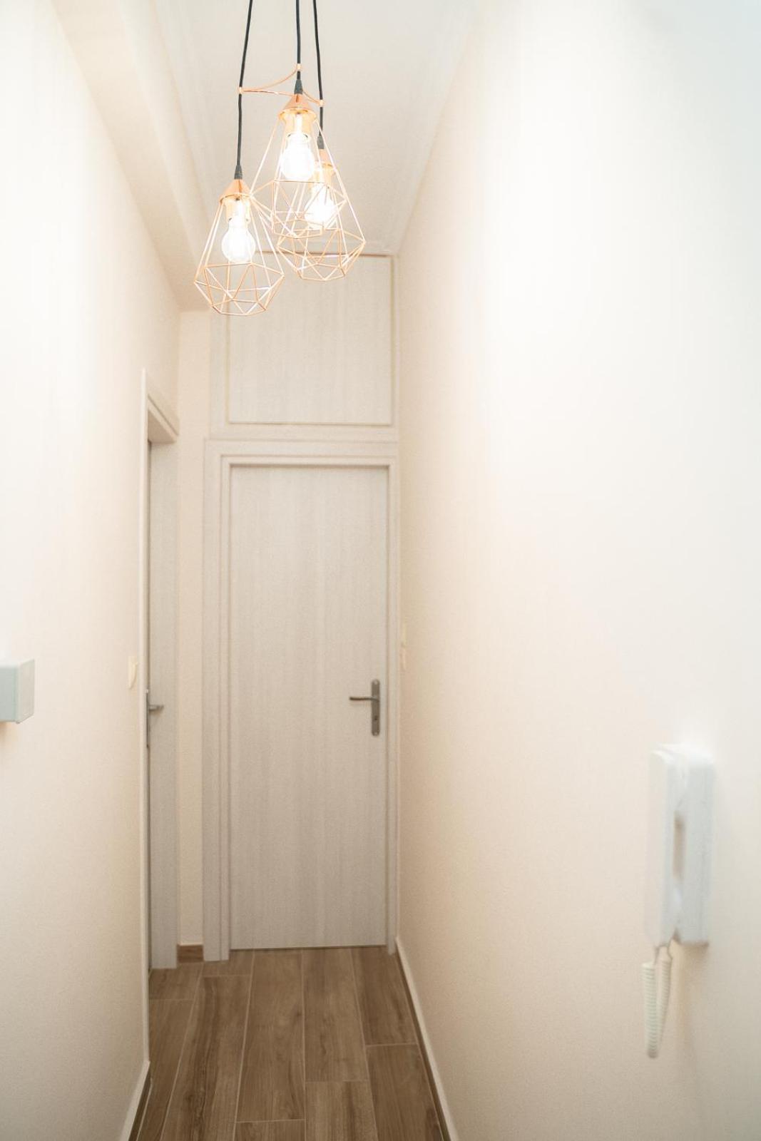 Artemis Bay Apartments Near Sea And Airport Extérieur photo
